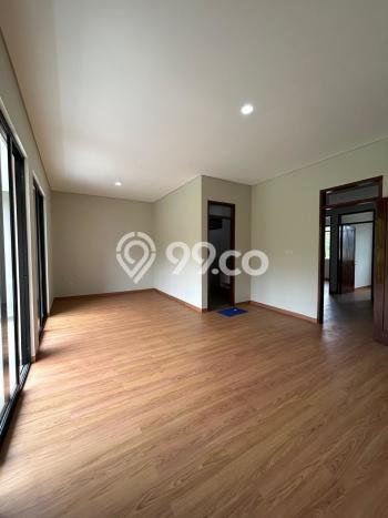 For Sale! Luxury House LT 166m2 Desain Elegan di Dago For Sale! Luxury House LT 166m2 Desain Elegan di Dago