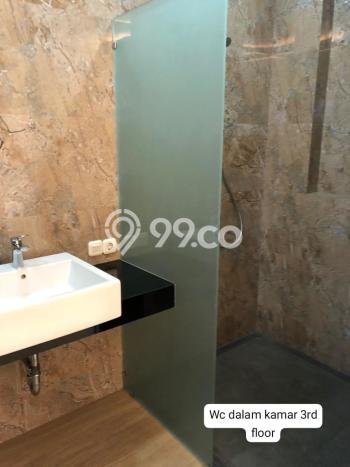 Unit Ruko Dijual di Bandung LT 105m2 & LB 260m2 Unit Ruko Dijual di Bandung LT 105m2 & LB 260m2