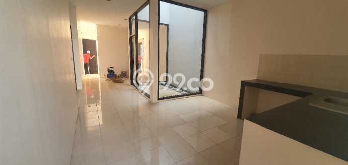 Rumah Modern 2 KT di Taman Kopo Indah Bandung Unfurnished Rumah Modern 2 KT di Taman Kopo Indah Bandung Unfurnished