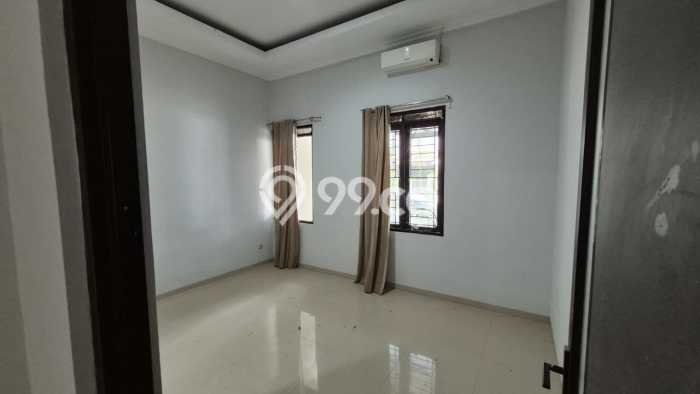 Lokasi strategis! Rumah siap huni disewakan di Batununggal LB 100m2 Lokasi strategis! Rumah siap huni disewakan di Batununggal LB 100m2
