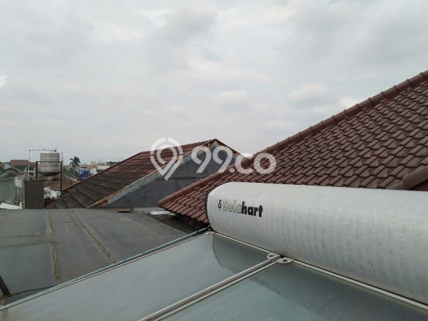 For Sale! Luxury House LT 306m2 Desain Modern di Taman Kopo Indah For Sale! Luxury House LT 306m2 Desain Modern di Taman Kopo Indah