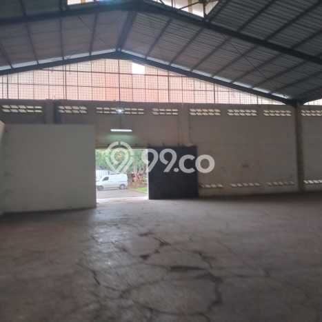 Gudang untuk Disewa di Pusat Bandung Luas Bangunan 2484m2 Gudang untuk Disewa di Pusat Bandung Luas Bangunan 2484m2