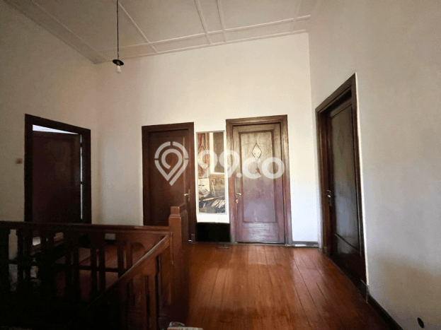 DIJUAL CEPAT! Rumah di Sayap Dago, Bandung, LT 1010m2m² Bangunan 750m2m² BISA KPR! DIJUAL CEPAT! Rumah di Sayap Dago, Bandung, LT 1010m2m² Bangunan 750m2m² BISA KPR!