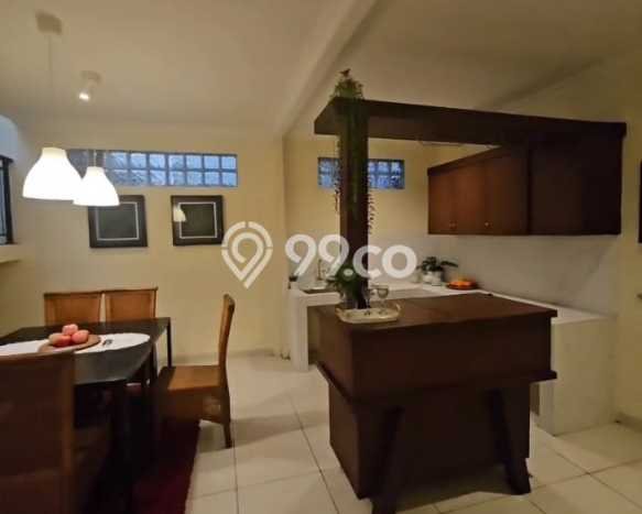 PENAWARAN TERBATAS! Rumah Berkualitas area Burangrang, LT 180m2m² LB 220m2m² PENAWARAN TERBATAS! Rumah Berkualitas area Burangrang, LT 180m2m² LB 220m2m²