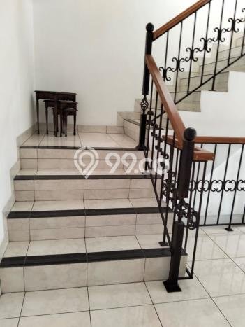 Rumah Luxury Best Area di Bandung, Jawa Barat Rumah Luxury Best Area di Bandung, Jawa Barat