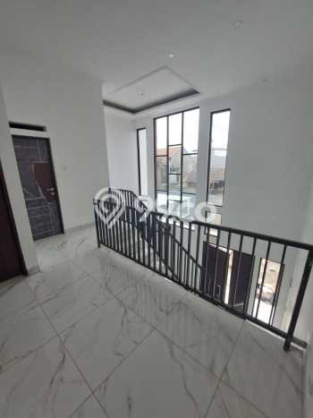 Rumah Modern 4 KT di BKR Bandung Unfurnished Rumah Modern 4 KT di BKR Bandung Unfurnished