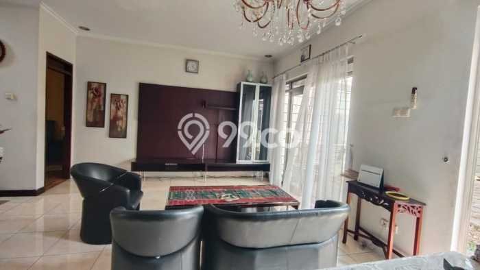Rumah Sewa Bandung LT 300m2 LB 259m2 Area Kota Baru Parahyangan Rumah Sewa Bandung LT 300m2 LB 259m2 Area Kota Baru Parahyangan