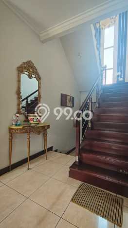 Rumah Sewa Bandung LT 300m2 LB 259m2 Area Kota Baru Parahyangan Rumah Sewa Bandung LT 300m2 LB 259m2 Area Kota Baru Parahyangan