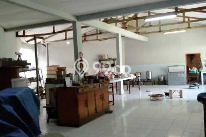 Rumah Mewah LB 300m2 Siap Pakai Desain Elegan di Pasir Koja, Bandung Rumah Mewah LB 300m2 Siap Pakai Desain Elegan di Pasir Koja, Bandung