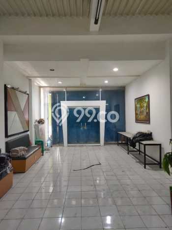 Ruko bagus disewakan di Regol Bandung dengan LB 345m2 harga sewa terbaik Ruko bagus disewakan di Regol Bandung dengan LB 345m2 harga sewa terbaik