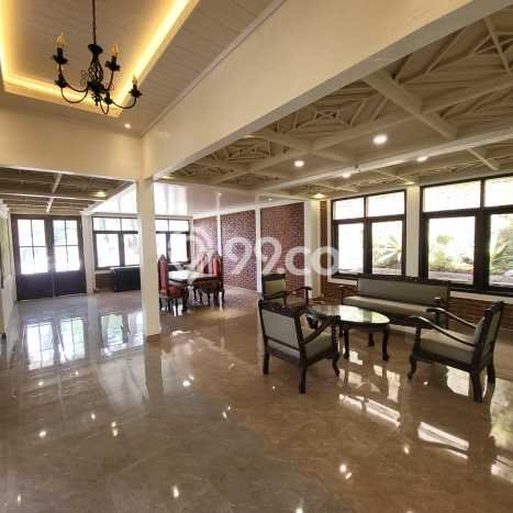 Hotel Kawasan Komersial Kawasan Coblong, Luas 900m2m², Jalan Strategis Hotel Kawasan Komersial Kawasan Coblong, Luas 900m2m², Jalan Strategis