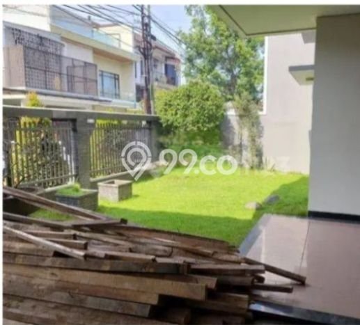 Dijual Rumah Luas Elegan Dengan View Cantik di Taman Kopo Indah, Bandung Dijual Rumah Luas Elegan Dengan View Cantik di Taman Kopo Indah, Bandung