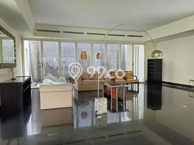 Rumah Mewah LB 750m2 Siap Huni Desain Elegan di Cipaganti, Bandung Rumah Mewah LB 750m2 Siap Huni Desain Elegan di Cipaganti, Bandung