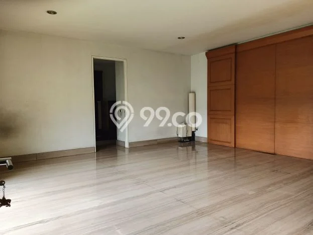Rumah Mewah LB 750m2 Siap Huni Desain Elegan di Cipaganti, Bandung Rumah Mewah LB 750m2 Siap Huni Desain Elegan di Cipaganti, Bandung