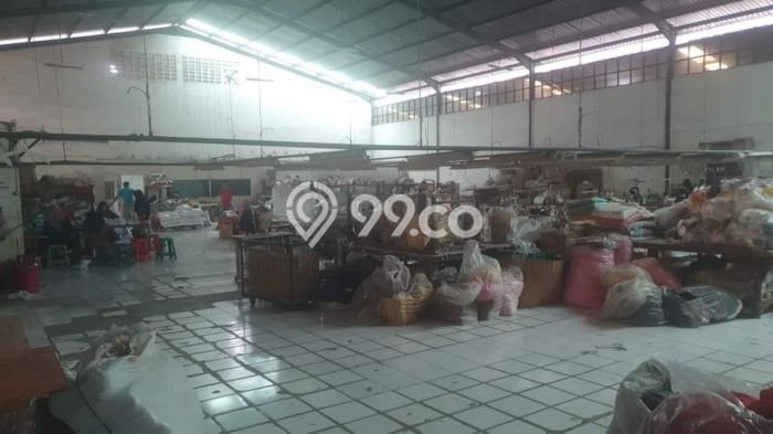 Gudang Dijual Lokasi Emas di Babakan Ciparay Luas 1800m2 Gudang Dijual Lokasi Emas di Babakan Ciparay Luas 1800m2