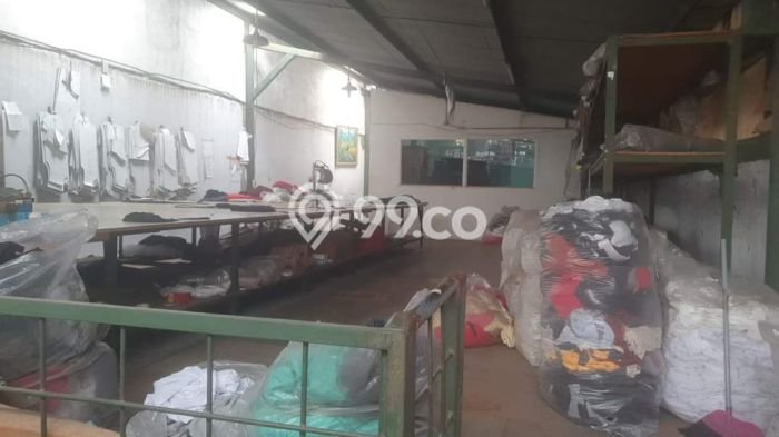 Gudang Dijual Lokasi Emas di Babakan Ciparay Luas 1800m2 Gudang Dijual Lokasi Emas di Babakan Ciparay Luas 1800m2