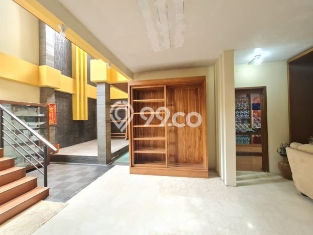 Ready to Use! Luxury House LT 233m2 Desain Elegan di Dadali Ready to Use! Luxury House LT 233m2 Desain Elegan di Dadali