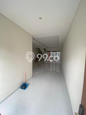 Rumah Luas Asri 3 KT Siap Pakai di Kopo Permai Bandung Rumah Luas Asri 3 KT Siap Pakai di Kopo Permai Bandung