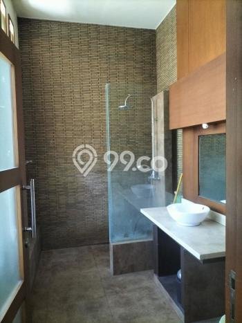 Ready to Use! Luxury House LT 233m2 Desain Elegan di Dadali Ready to Use! Luxury House LT 233m2 Desain Elegan di Dadali
