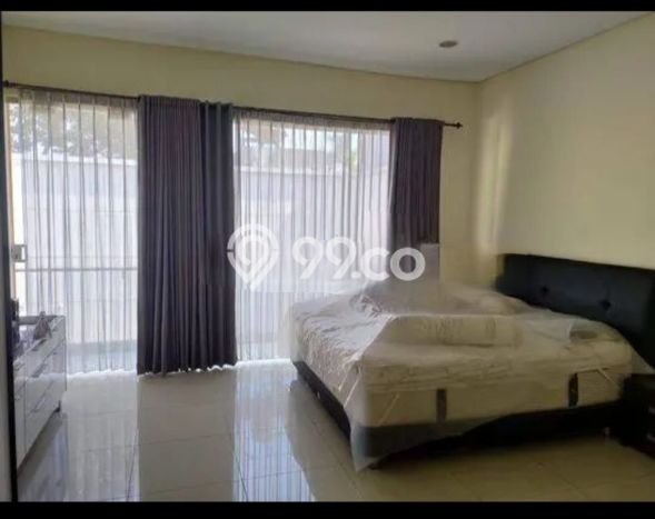 Dijual Rumah Luas Elegan Dengan View Cantik di Taman Kopo Indah, Bandung Dijual Rumah Luas Elegan Dengan View Cantik di Taman Kopo Indah, Bandung