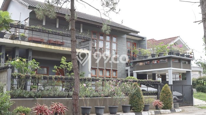 Rumah Luxury Modern Siap Huni di Lembang Bandung Rumah Luxury Modern Siap Huni di Lembang Bandung