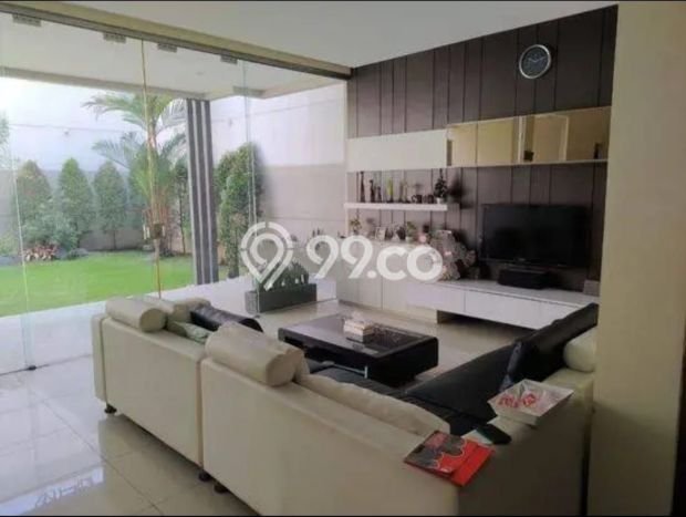 Dijual Rumah Luas Elegan Dengan View Cantik di Taman Kopo Indah, Bandung Dijual Rumah Luas Elegan Dengan View Cantik di Taman Kopo Indah, Bandung