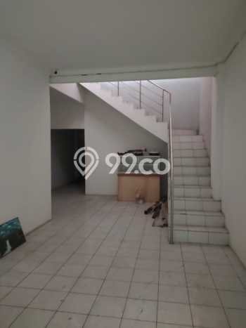 Ruko bagus disewakan di Regol Bandung dengan LB 345m2 harga sewa terbaik Ruko bagus disewakan di Regol Bandung dengan LB 345m2 harga sewa terbaik