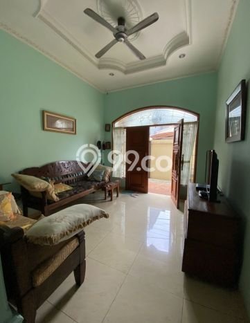 Siap Huni Rumah Mewah 6 Kamar di Kebayoran Lama Dekat ke Mana Saja Siap Huni Rumah Mewah 6 Kamar di Kebayoran Lama Dekat ke Mana Saja