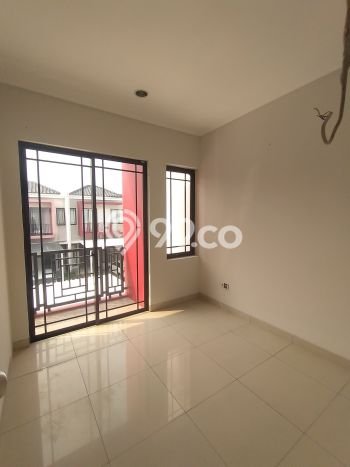 Dijual Hunian Rumah Nyaman 3 KT di Green Lake City, Jakarta Barat Dijual Hunian Rumah Nyaman 3 KT di Green Lake City, Jakarta Barat