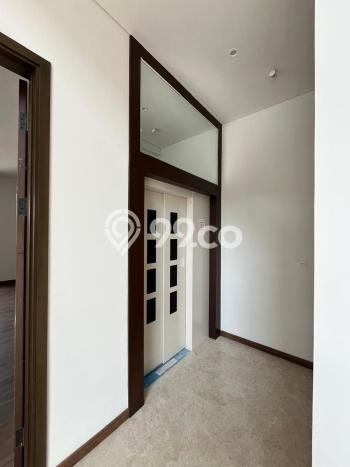 Rumah Elit LB 430m2 Siap Huni Desain Elegan di BSD City, Tangerang Rumah Elit LB 430m2 Siap Huni Desain Elegan di BSD City, Tangerang