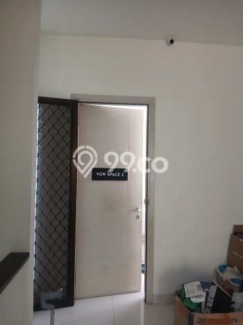 Rumah Elit LB 480m2 Siap Huni Desain Elegan di Green Lake City, Jakarta Barat Rumah Elit LB 480m2 Siap Huni Desain Elegan di Green Lake City, Jakarta Barat