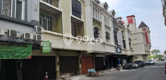 Ruko Dijual di Jakarta Barat LT 63m2 & LB 185m2 Lokasi Terbaik! Ruko Dijual di Jakarta Barat LT 63m2 & LB 185m2 Lokasi Terbaik!