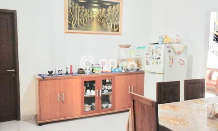 Jual Rumah Mewah Elegan Dengan View Cantik di Grand Wisata, Bekasi Jual Rumah Mewah Elegan Dengan View Cantik di Grand Wisata, Bekasi