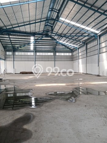 Unit Gudang Disewakan di Bantar Gebang di Area Ramai & Strategis Unit Gudang Disewakan di Bantar Gebang di Area Ramai & Strategis