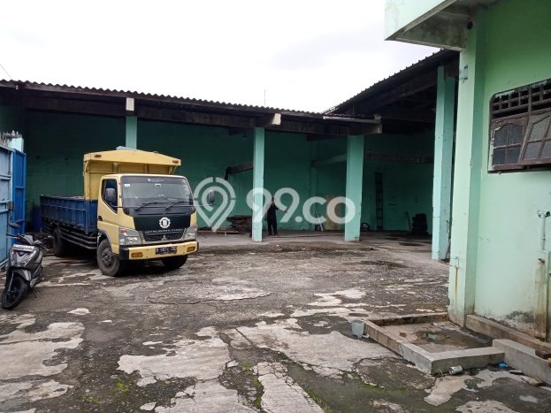 AREA KOMERSIAL! Gudang Kawasan Tambun Selatan, Luas 300m², Posisi Strategis AREA KOMERSIAL! Gudang Kawasan Tambun Selatan, Luas 300m², Posisi Strategis