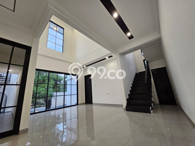 Hunian Eksklusif Siap Huni LT 153m2 di Rungkut, Surabaya Hunian Eksklusif Siap Huni LT 153m2 di Rungkut, Surabaya