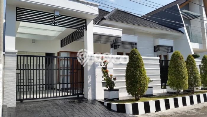 Rumah Luxury Modern Tanpa Renovasi di Dharma Husada Surabaya Rumah Luxury Modern Tanpa Renovasi di Dharma Husada Surabaya