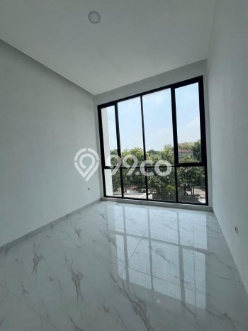 Dijual Cepat Rumah Favorit Siap Huni LB 125m2 di Rungkut, Surabaya Dijual Cepat Rumah Favorit Siap Huni LB 125m2 di Rungkut, Surabaya