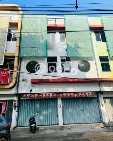 Ruko Dijual di Surabaya LT 59m2 & LB 120m2 Lokasi Terbaik! Ruko Dijual di Surabaya LT 59m2 & LB 120m2 Lokasi Terbaik!