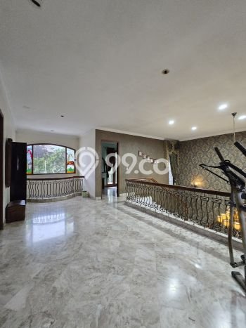 Dijual Rumah Mewah Megah Dengan View Cantik di Pondok Kelapa, Jakarta Timur Dijual Rumah Mewah Megah Dengan View Cantik di Pondok Kelapa, Jakarta Timur