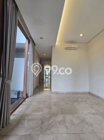 Jual Rumah Luas Megah Dengan View Eksklusif di Kemang, Jakarta Selatan Jual Rumah Luas Megah Dengan View Eksklusif di Kemang, Jakarta Selatan