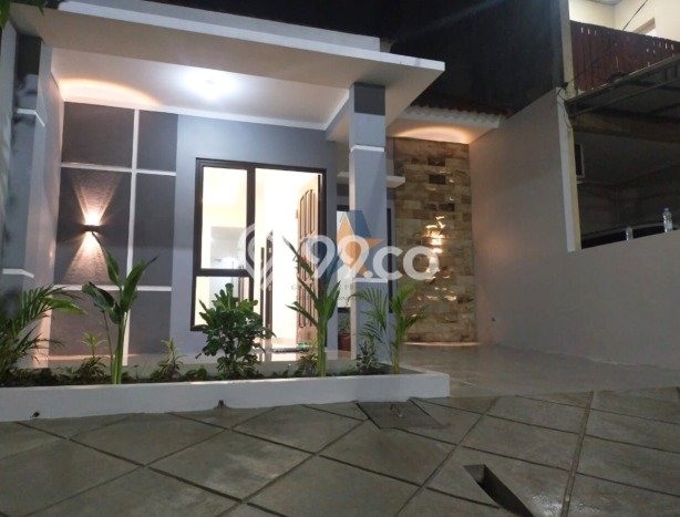 For Sale Hunian Rumah Nyaman 3 Kamar di Graha Raya, Tangerang Selatan For Sale Hunian Rumah Nyaman 3 Kamar di Graha Raya, Tangerang Selatan
