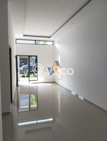 For Sale Hunian Rumah Nyaman 3 Kamar di Graha Raya, Tangerang Selatan For Sale Hunian Rumah Nyaman 3 Kamar di Graha Raya, Tangerang Selatan