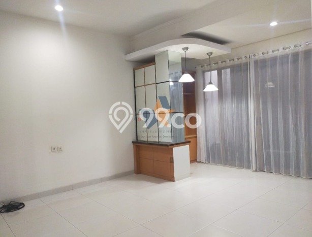 Rumah Mewah LB 150m2 Siap Pakai Desain Elegan di Bintaro, Tangerang Selatan Rumah Mewah LB 150m2 Siap Pakai Desain Elegan di Bintaro, Tangerang Selatan
