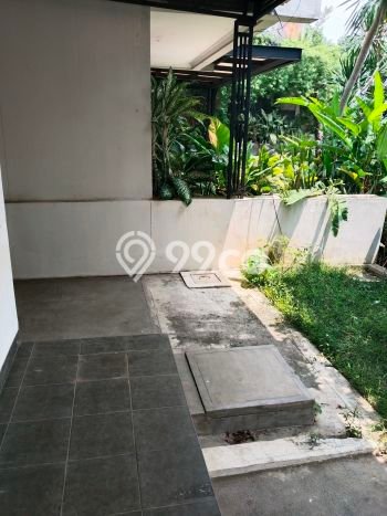Jarang Ada! Rumah Sewa 4 Kamar Bagus Siap Huni Graha Raya Jarang Ada! Rumah Sewa 4 Kamar Bagus Siap Huni Graha Raya