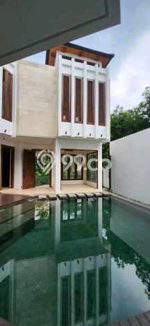 Rumah Luxury Modern Tanpa Renovasi di Pondok Indah Jakarta Selatan Rumah Luxury Modern Tanpa Renovasi di Pondok Indah Jakarta Selatan