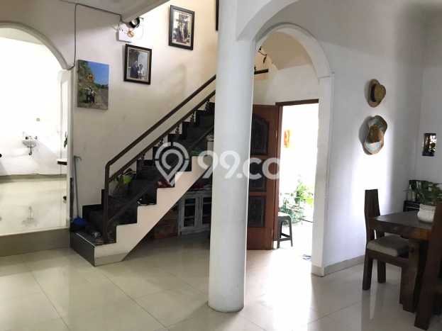 Siap Huni Hunian Elit 5 Kamar di Ciledug Dekat ke Mana Pun Siap Huni Hunian Elit 5 Kamar di Ciledug Dekat ke Mana Pun