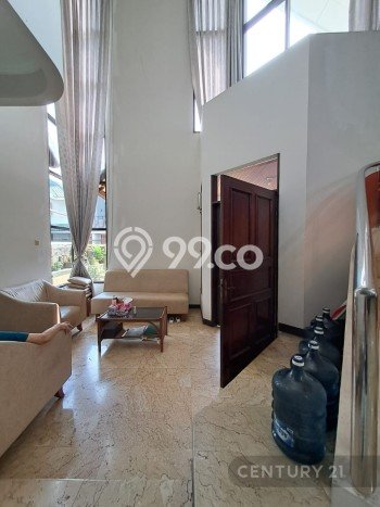 Hunian Elit LB 275m2 Siap Pakai Desain Elegan di Intercon, Jakarta Barat Hunian Elit LB 275m2 Siap Pakai Desain Elegan di Intercon, Jakarta Barat