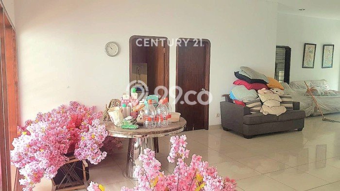 Dijual Rumah Luas Elegan Dengan View Eksklusif di Sunrise Garden, Jakarta Barat Dijual Rumah Luas Elegan Dengan View Eksklusif di Sunrise Garden, Jakarta Barat