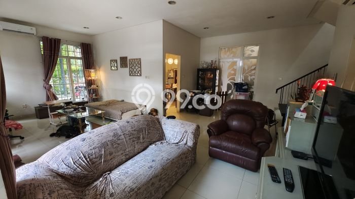 Dijual Rumah Mewah Elegan Dengan View Cantik di Puri Mansion, Jakarta Barat Dijual Rumah Mewah Elegan Dengan View Cantik di Puri Mansion, Jakarta Barat